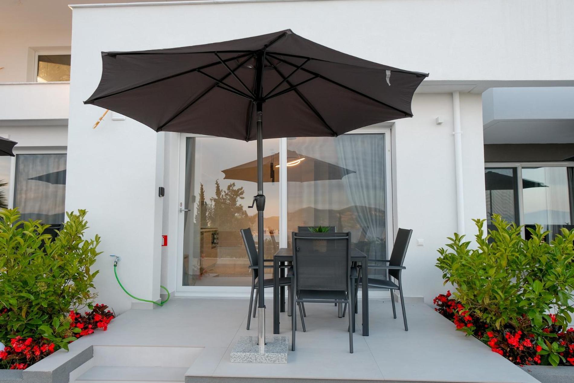 Aquarama Suites Nea Iraklitsa Экстерьер фото